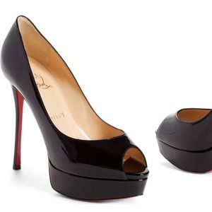 Meet your Posher, Elise